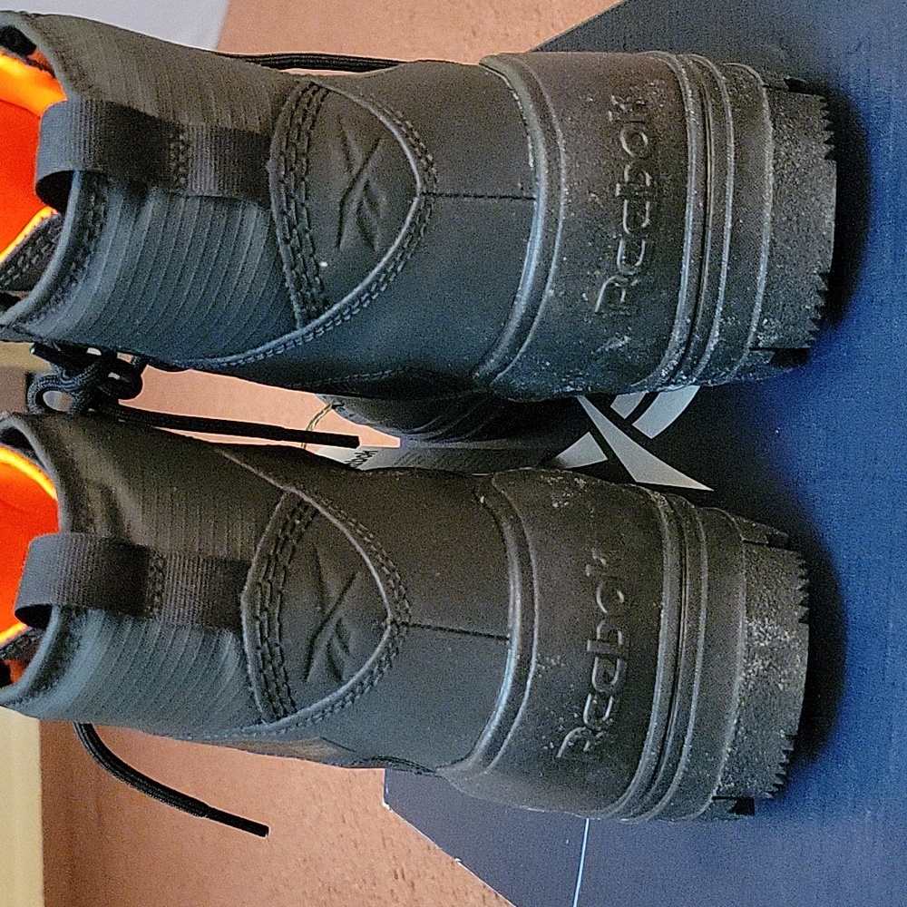 NEW Reebok Club C Sneaker Boots - Picture 9 of 12